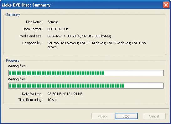 Encore displays the build status in the Make DVD Disc: Summary dialog.