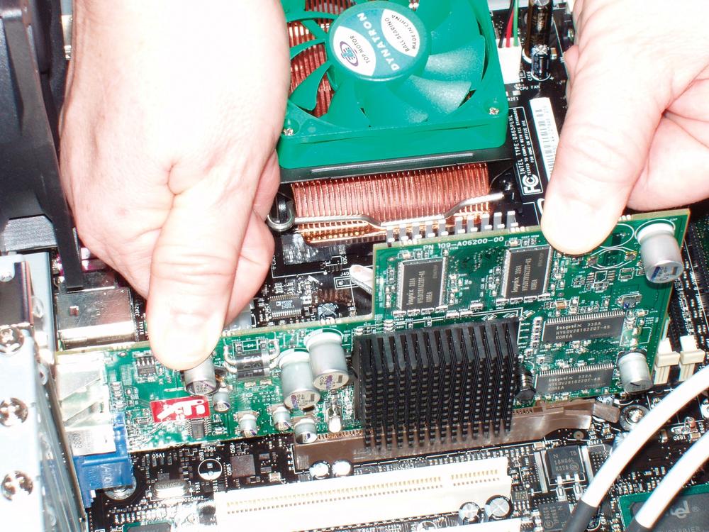 Beyond bitter Kruis aan 4.4. Replacing a Motherboard - Repairing and Upgrading Your PC [Book]