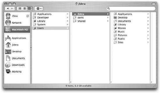The Finder showing the boot disk