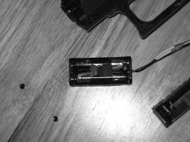 Wiring the AA battery holder