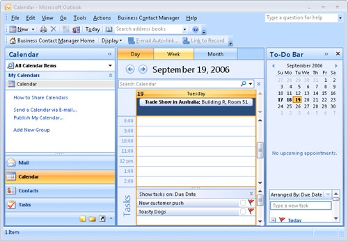 Outlook 2007 displays events as banners on the calendar.