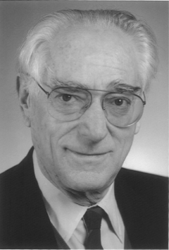 Photograph depicting Heinz Gerischer.