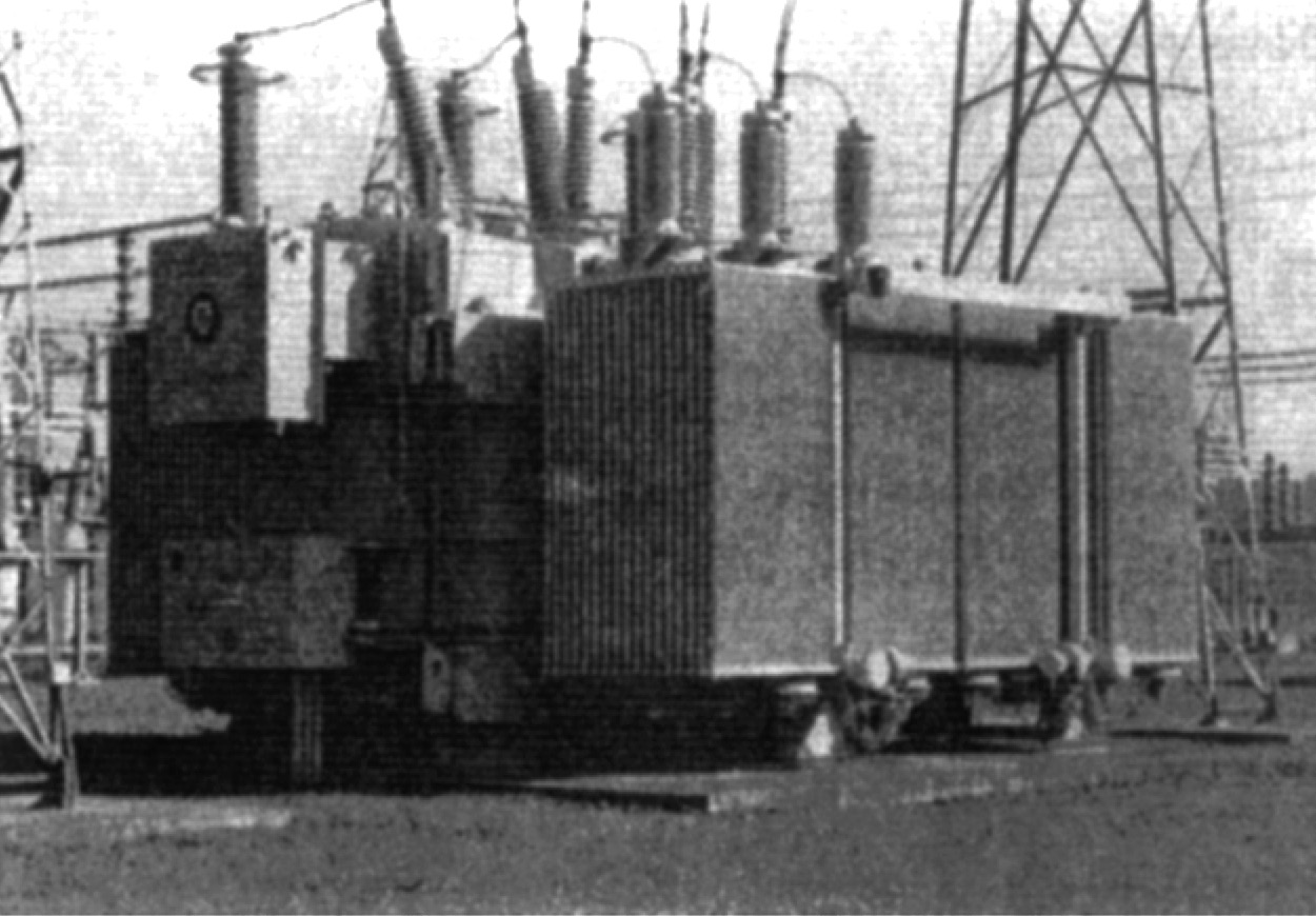 Image of Three-phase 325 MVA, 230:115 kV autotransformer bank with a 13.8 kV tertiary