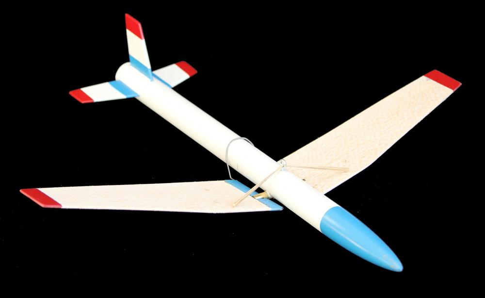 Daedalus takes off vertically from an air rocket launcher with its wings folded. At apogee, the wings deploy, and the aircraft returns as a glider.