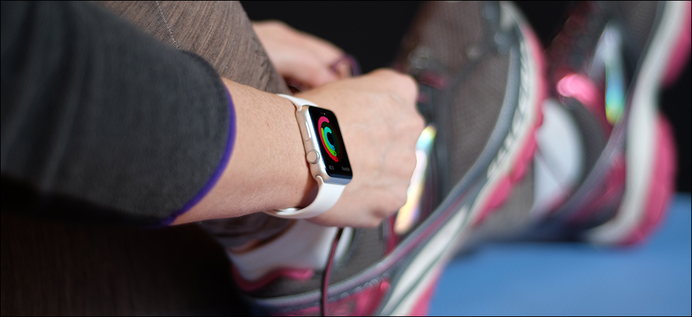 **â ** Take the Apple Watch on your workouts to record your activity.