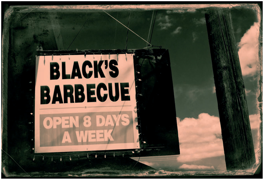 FIGURE 7.1 Black’s BBQ, Lockhart, TX. Nikon D300s with Nikon 35 mm f/1.8G. 1/500 sec. @ f/11 ISO 200