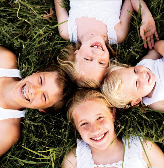 THE ART OF PHOTOGRAPHING CHILDREN